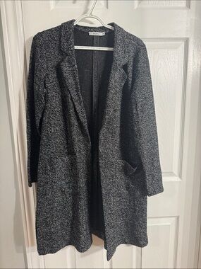 Ricki's Black & Gray Open-Front Knit Trench Coat